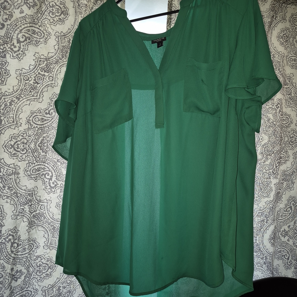 Chic Emerald Green Blouse for Women